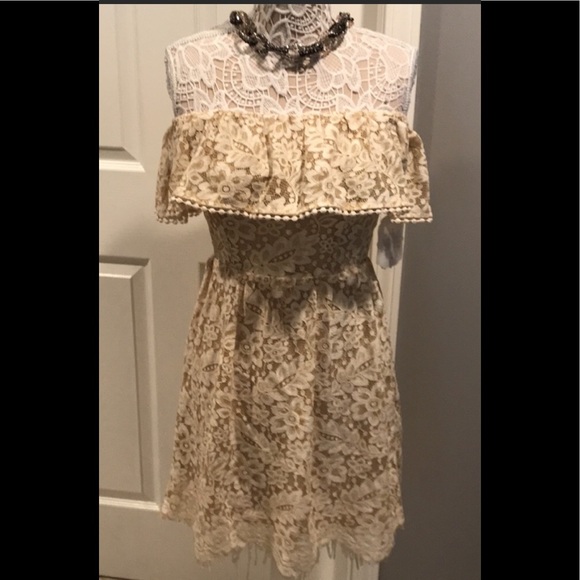 Altar'd State Dresses & Skirts - Brand new Altar’d state strapless Lace Dress